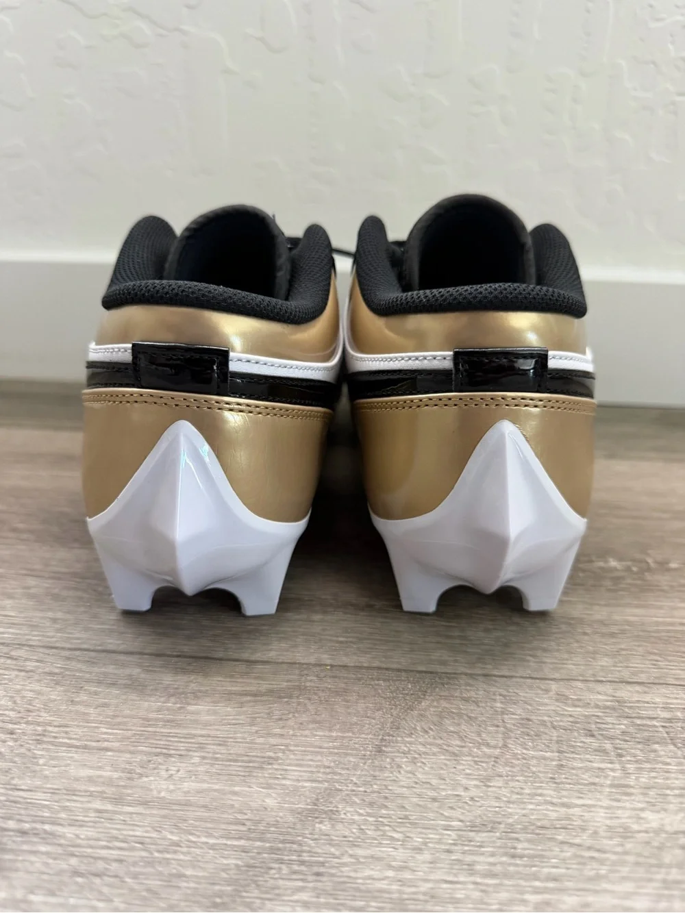 Nike Kids Low-Top Cleats - Black White Gold